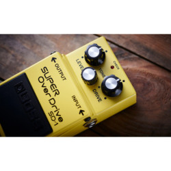 BOSS TR-2 - Tremolo